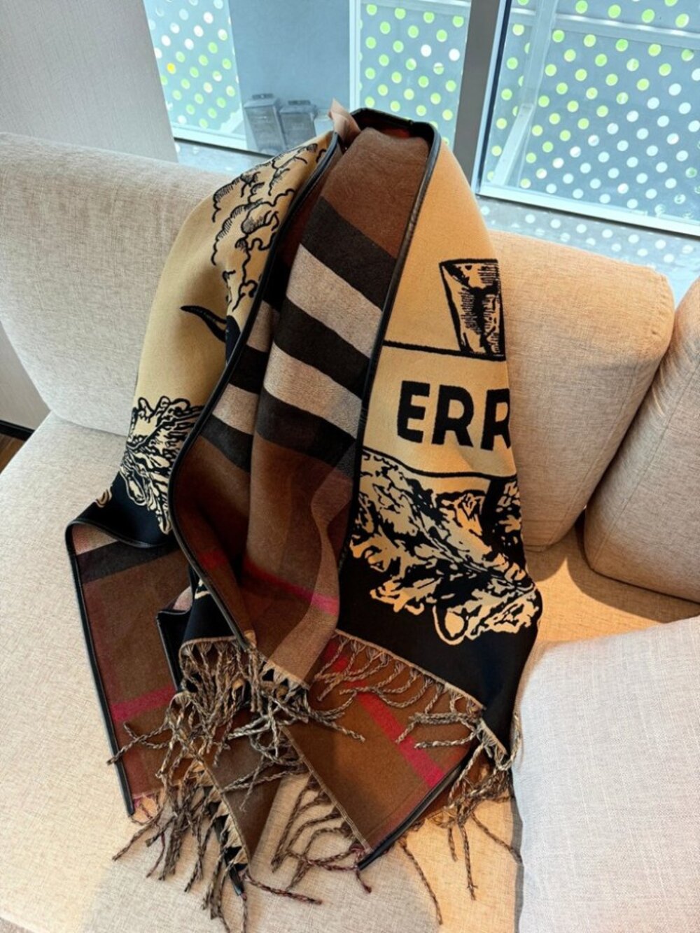 Burberry Knight Print Reversible Cape Shawl - Picture 9 of 9
